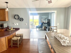 Interior - Waterfront Bethany Beach Cottage, Walk to Beach, Fish, Kayak - Dewey Rehoboth (Bethany Beach)