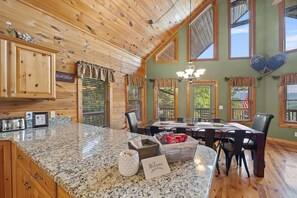 تناول الطعام