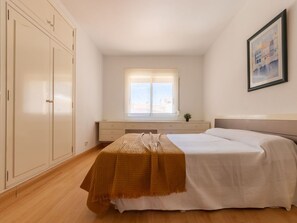 4 quartos, berço de viagem, Wi-Fi de cortesia