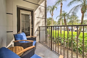 Property grounds - Vista Cay Resort Condo ~ 5 Mi to Universal! (Orlando)