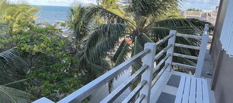 Caye Caulker Beach Hotel