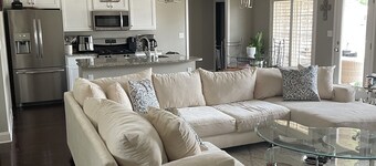 Stylish 3 bedroom ranch just south of Memphis