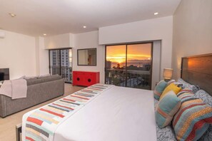 4 slaapkamers, een strijkplank/strijkijzer, gratis wifi, beddengoed