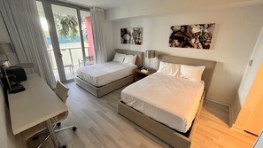2 bedrooms, in-room safe, desk, iron/ironing board