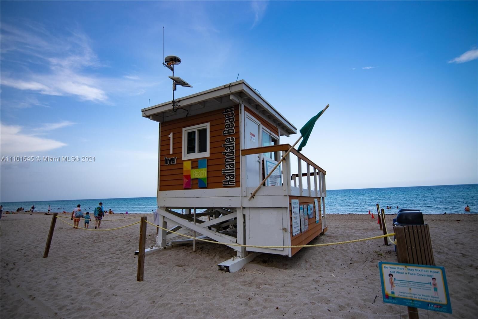 In Strandnähe, Liegestühle, Strandtücher