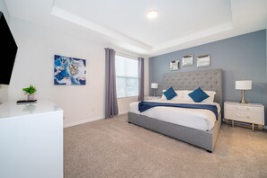 5 habitaciones, tabla de planchar con plancha, wifi y ropa de cama 