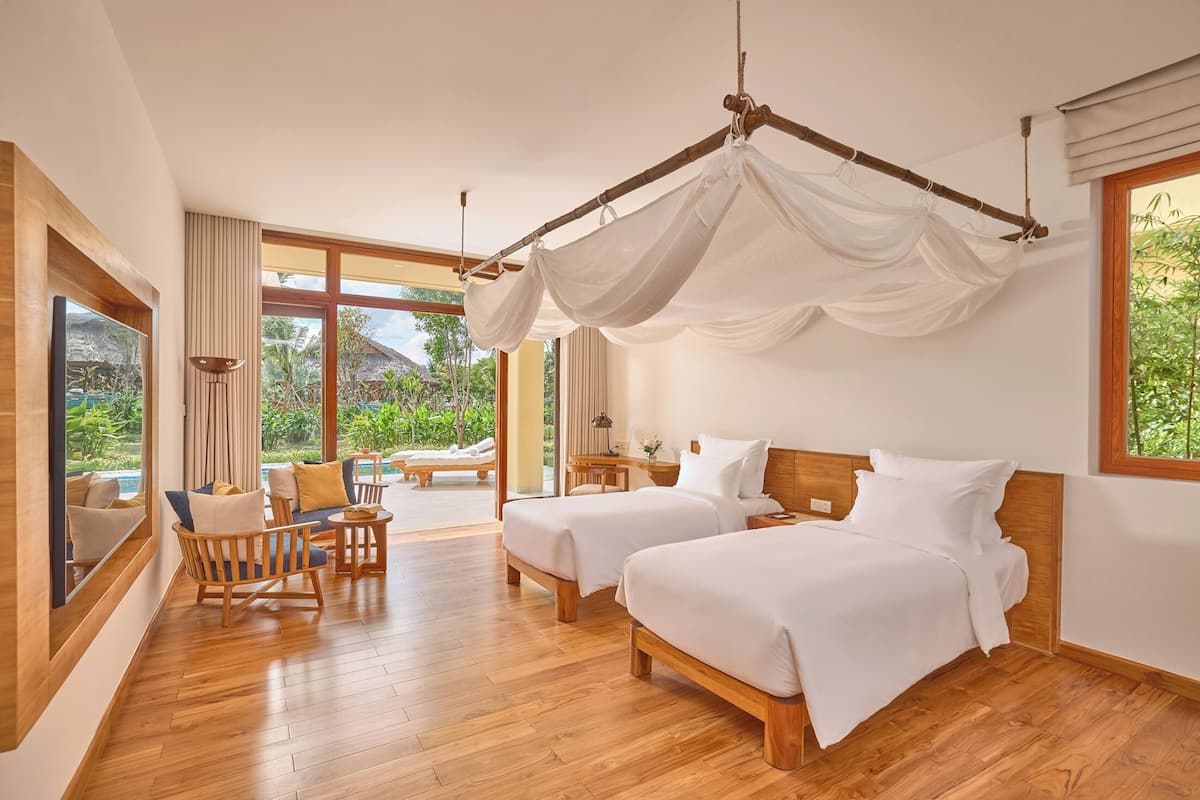 Lagoon 1-Bedroom Pool Villa