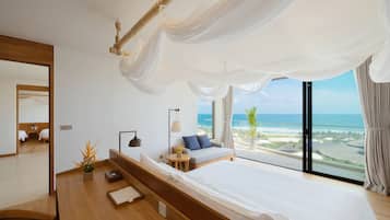 Minibar, in-room safe, desk, laptop workspace