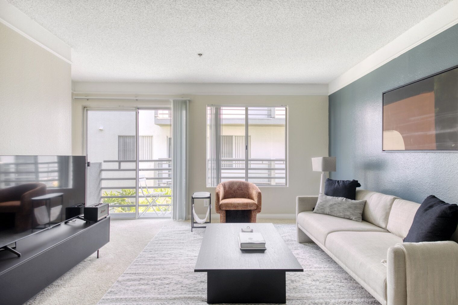 Luxe Sherman Oaks 1BR w/ Pool, Gym & Lounge, near TJ & WF, by Blueground