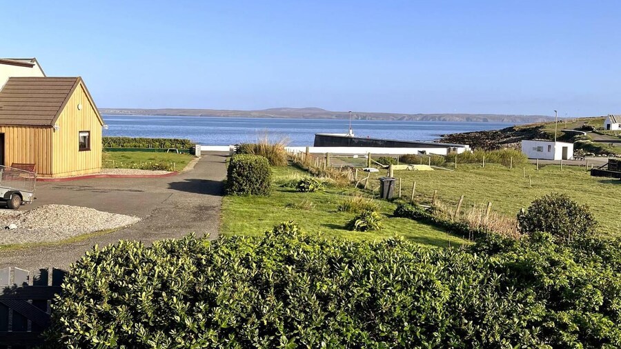 Immaculate 5 Bedroom House Outside Stornoway