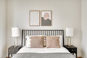 2 chambres, fer et planche Ă repasser, Wi-Fi, draps fournis