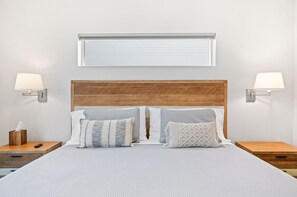 2 bedrooms, desk, iron/ironing board, travel crib