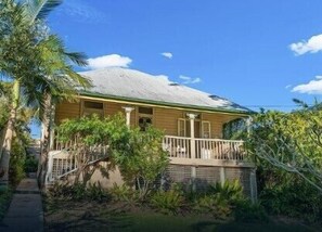 Exterior - Massinger Hideaway (Byron Shire)