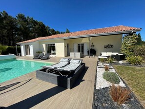 Piscina all'aperto, una piscina riscaldata