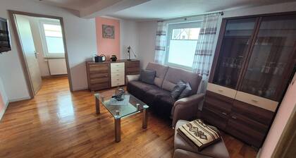 Gemütliche Ferienwohnung im Idyllischen Weindorf