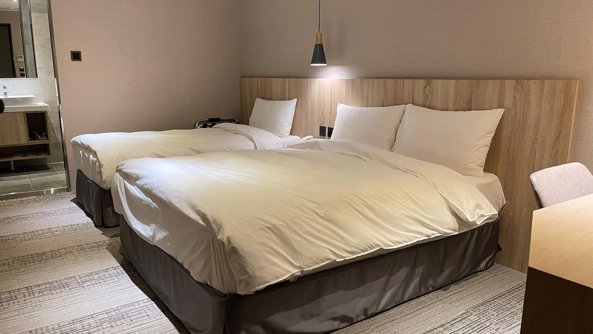 Standard Triple Room, Non Smoking, No Windows | Down comforters, in-room safe, desk, laptop workspace