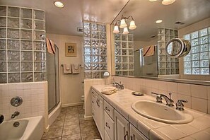 Douche, serviettes fournies