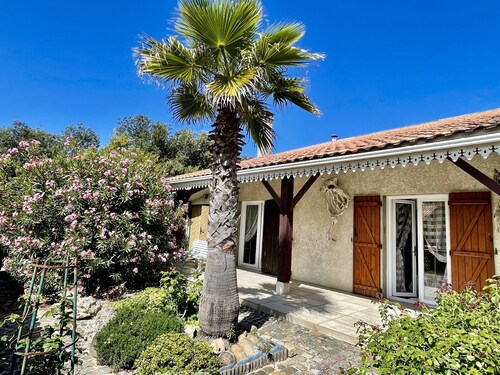 Gemütliches Haus mit schöner Terrasse - ganz strandnah!