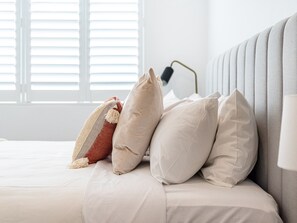 2 bedrooms, desk, iron/ironing board, WiFi - Top Floor Apartment Close to Bondi Beach (Bondi)