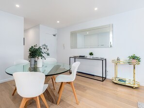 Dining - Top Floor Apartment Close to Bondi Beach (Bondi)