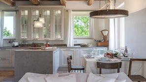 Villa | 2 bedrooms, iron/ironing board, bed sheets