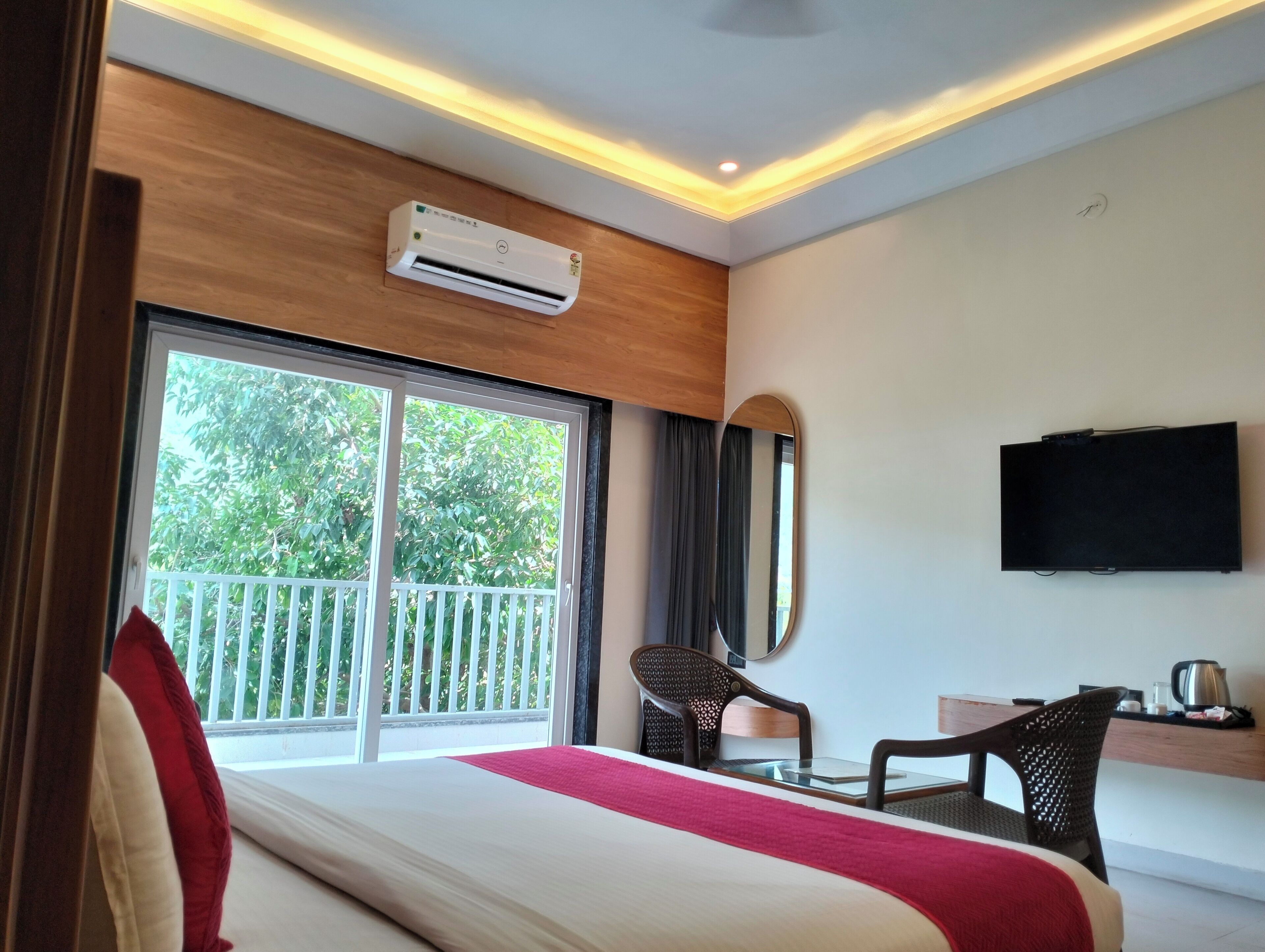 ผ้าม่านกันแสง, Wi-Fi ฟรี, ผ้าปูที่นอน, ทางสำหรับรถเข็น