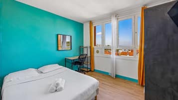 4 bedrooms, WiFi, bed sheets