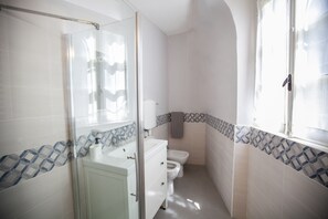 Bathroom - Al Porticciolo (Nesso)
