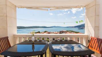 Apartment (Two-Bedroom Apartment) | Balcony