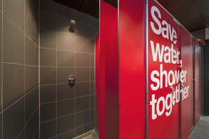 Shared bathroom - City Trip Hostels (Purmerend)