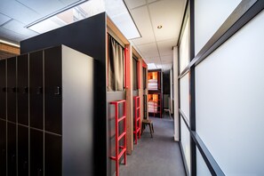 Coffres-forts dans les chambres, décoration personnalisée