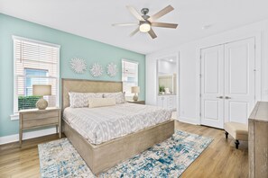 6 bedrooms, iron/ironing board, WiFi, bed sheets
