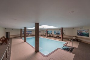 Indoor pool, outdoor pool