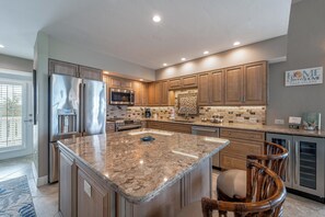 Fridge, microwave, oven, stovetop - 3 Bedroom villa with panoramic Gulf view and sleeps 8, C1824A* (Englewood)