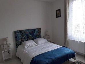 2 habitaciones, cuna de viaje, wifi gratis y ropa de cama 