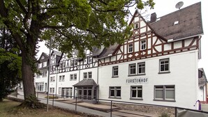A traditional half-timbered building with a sign reading "FURSTENHOF". - Himmelreich Braunfels (Braunfels)