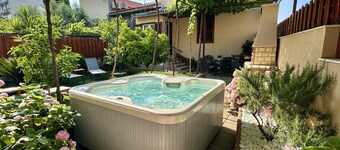 Historic Villa with Private Hot Tub & Garden