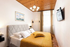 3 Schlafzimmer, Schreibtisch, Bügeleisen/Bügelbrett, kostenloses WLAN