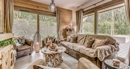 Luxuswohnung in Champagny-en-Vanoise fĂŒr 8 Personen, 78 mÂČ, 4 Zimmer, groĂe Terrasse