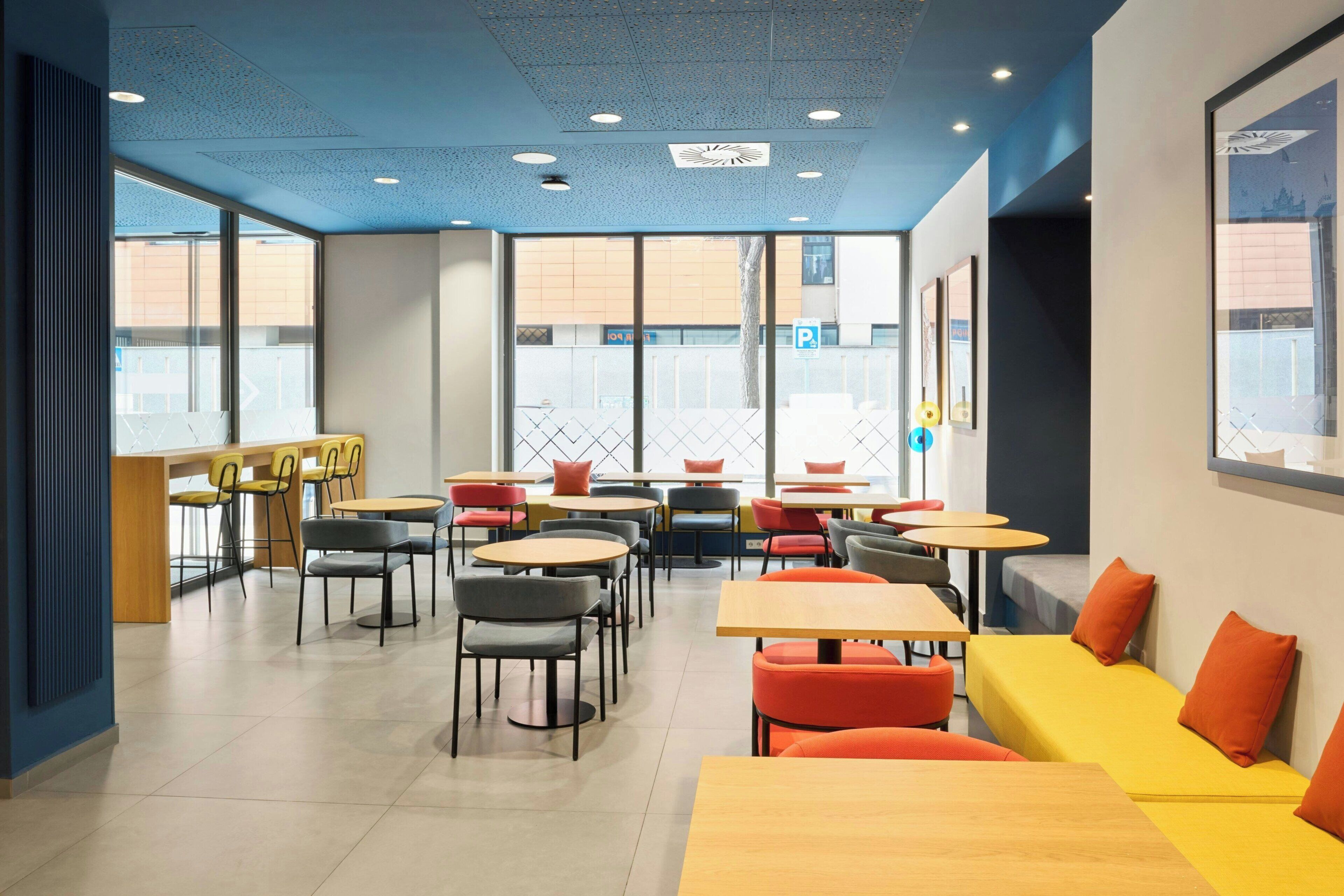 Photo - Four Points Flex by Sheraton Madrid Atocha Hotel