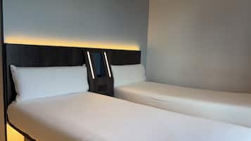 基本雙床房 | 羽絨被、手提電腦工作空間、隔音、熨斗/熨衫板