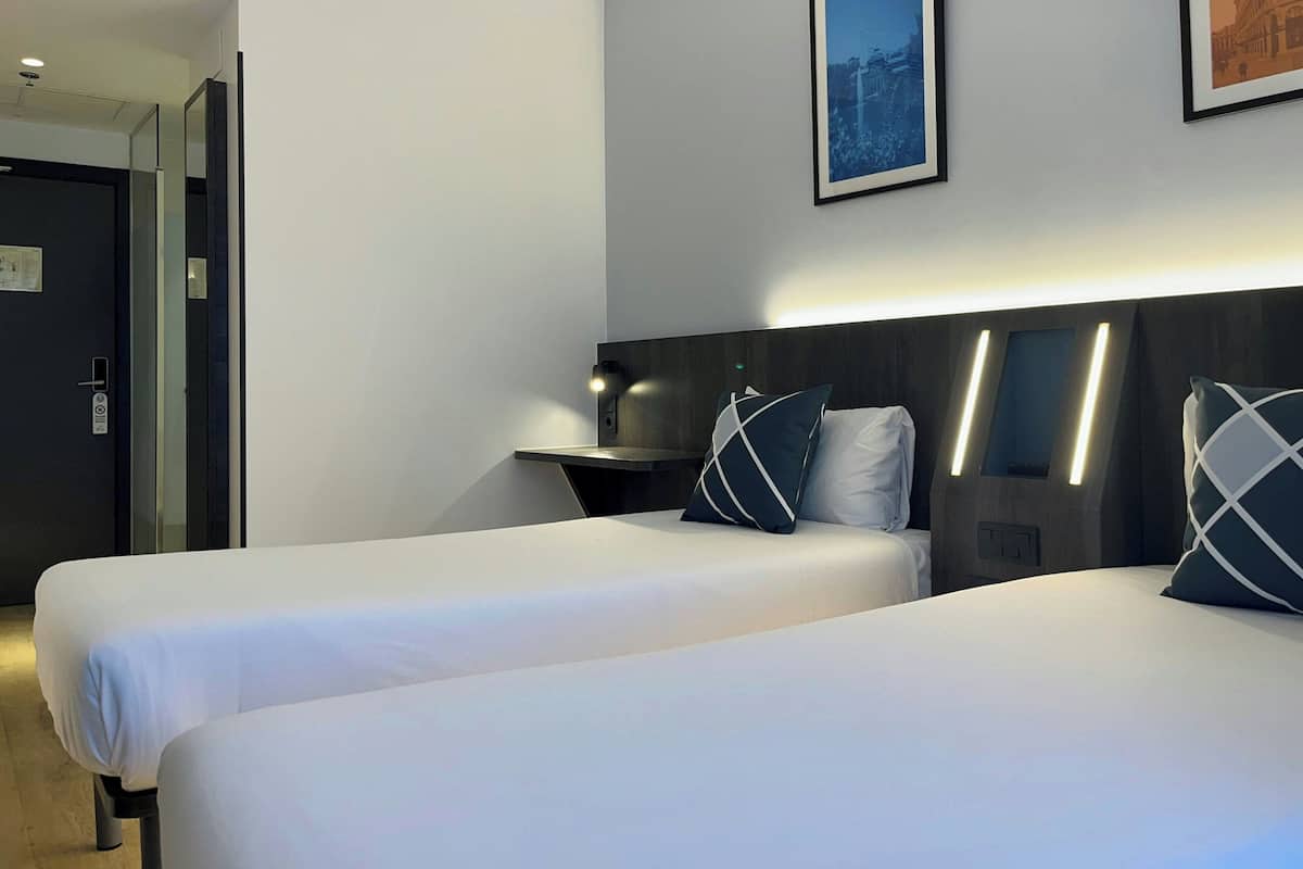 Standard Room, 2 Single Beds