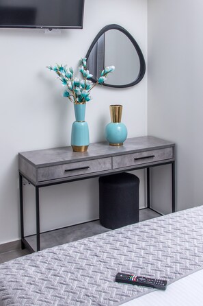 1 chambre, fer et planche à repasser, Wi-Fi gratuit, draps fournis