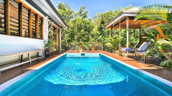 Beheizter Pool