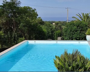 Utomhuspool