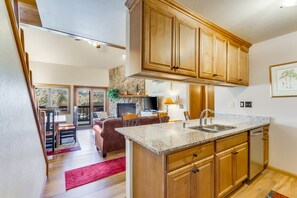 المنشأة من الداخل