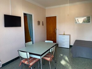 Room - Renovated studio near beach, quiet, 2-4 ppl (Argelès-sur-Mer)