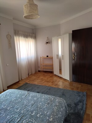 3 bedrooms, internet