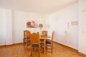 Basic Apartment, 3 Bedrooms