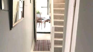 Maison, plusieurs lits | Intérieur